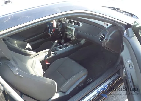 2014 Chevrolet Camaro 1Ss z USA, uszkodzony, nr VIN 2G1FS1EW1E9130866